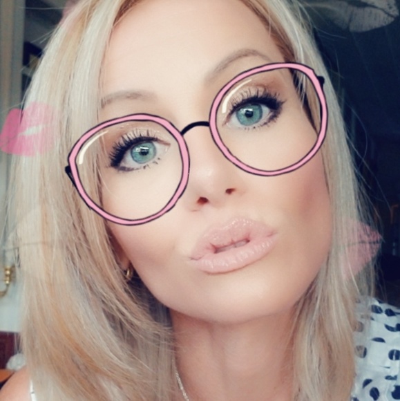 Meet your Posher, Monique - Picture 7 of 8